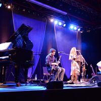 live_018-7c601400 ::bodhran-info:: - Pictures